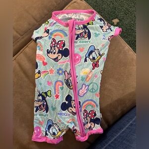 Little Sleepies shorty zippy size 6-12 m